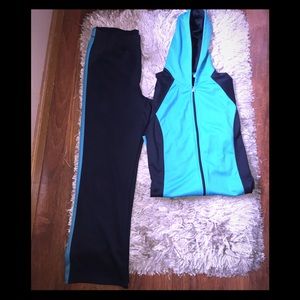 XL Silverwear matched activewear set